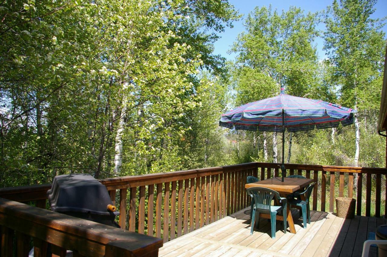 Creekside Cabin Fairmont Hot Springs Exterior photo